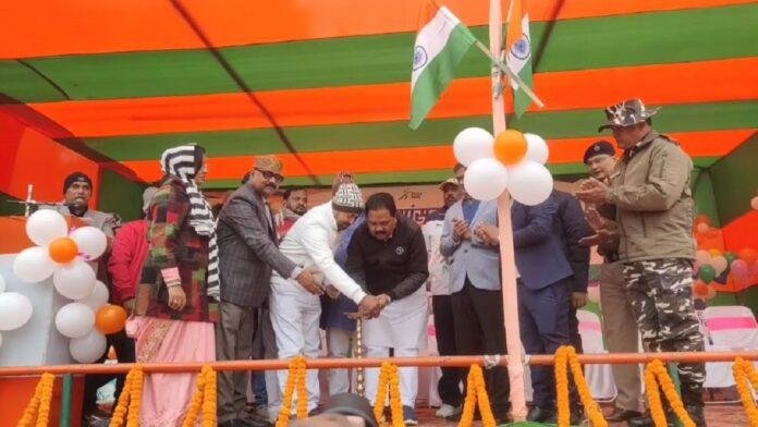 अररिया में सांसद खेल महोत्सव का भव्य शुभारंभ, सांसद प्रदीप कुमार सिंह ने किया उद्घाटन