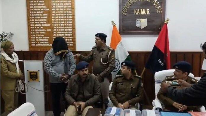 कुदरा में सूदखोरी का बड़ा खुलासा, सैकड़ों ब्लैंक चेक व स्टांप पेपर बरामद, आरोपी गिरफ्तार