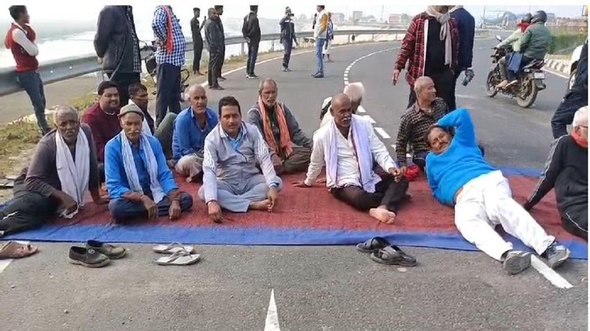 जलजमाव पीड़ित किसानों का भड़का गुस्सा, आक्रोशित किसानों ने औन्टा गोलम्बर किया जमा | 22Scope News mo1 22Scope News