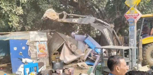 Bokaro News: सिटी सेंटर में चला अतिक्रमण हटाओ अभियान