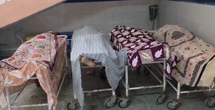 Truck Accident: गढ़वा में Truck Accident से दहला बेलचंपा, स्कॉर्पियो घर में घुसी, चार रिश्तेदारों की मौके पर मौत