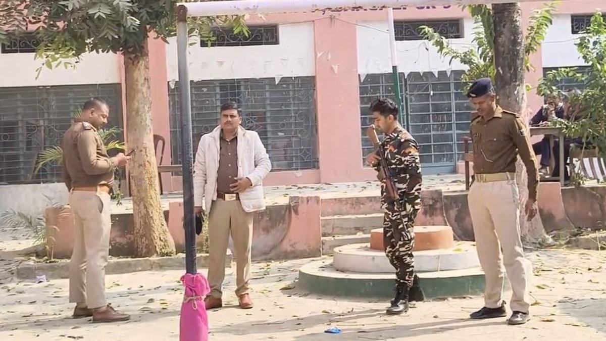 लापता 2 छात्राओं का अबतक कोई सुराग नहीं, सीटी SP जांच करने पहुंचे स्कूल | 22Scope News Bhagalpur Police 2 22Scope News