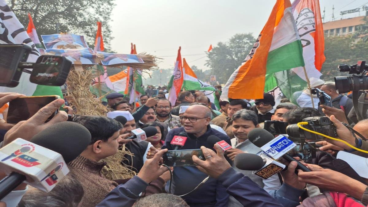 'बिहार में NDA शासन में प्रतियोगी परीक्षा की तैयारी कर रही बच्चियां तक नहीं हैं सुरक्षित' | 22Scope News Bihar Congress 1 2 22Scope News