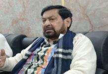 ‘संसद में नहीं जा सके तो सड़क को सुना नहीं रहने देंगे, सत्र समाप्ति के बाद होगी बड़ी लड़ाई’ 'संसद में नहीं जा सके तो सड़क को सुना नहीं रहने देंगे, सत्र समाप्ति के बाद होगी बड़ी लड़ाई'