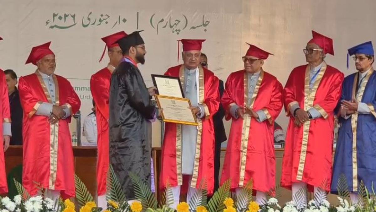 मेडिकल कॉलेज के दीक्षांत समारोह में राज्यपाल व मंत्री हुए शामिल, 15 डॉक्टरों को मिला गोल्ड मेडल | 22Scope News Governor 1 22Scope News