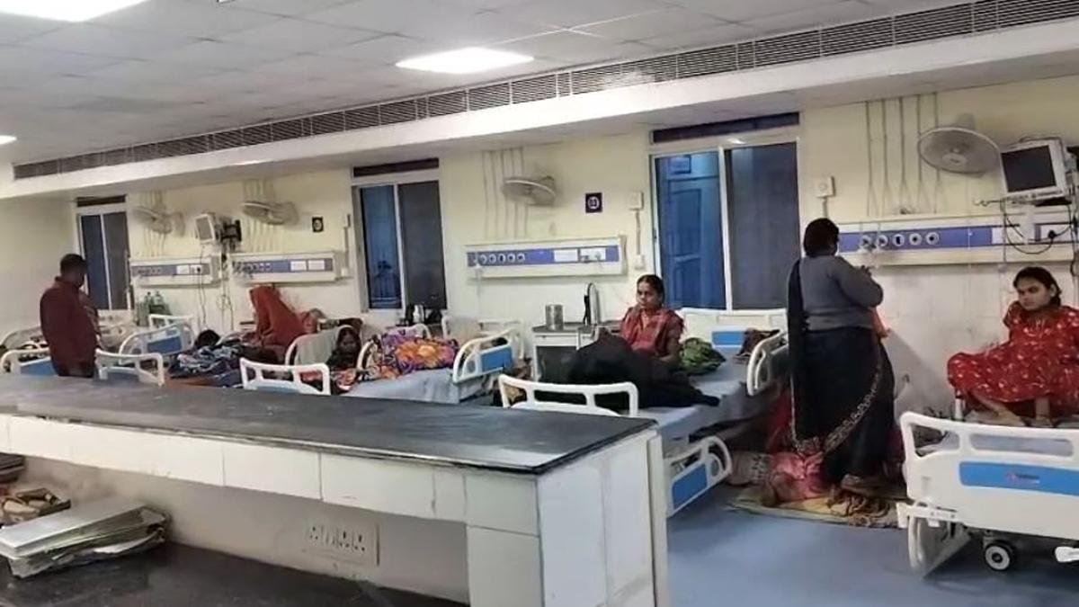 'आयुष्मान में कैमूर अव्वल, लेकिन डॉक्टरों की कमी से मरीज बेहाल' | 22Scope News Kaimur Hospital 1 22Scope News