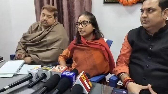 पार्टी कार्यालय में शांभवी की जनता दरबार, सुनीं फरियादें, NEET छात्रा मौत मामले पर कहा- सरकार व प्रशासन पूरी तरह सक्रिय