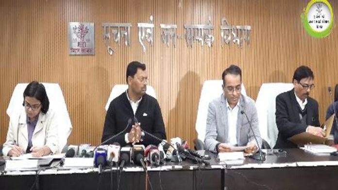 मंत्री लखेंद्र पासवान का दो टूक, कहा- हम बीमार कर्मियों को नहीं करेंगे बर्दाश्त