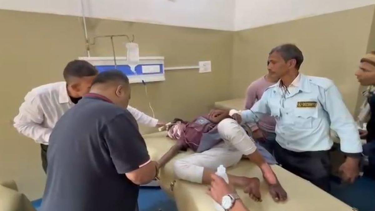 जश्न के बीच मातम, गणतंत्र दिवस की झांकी में लगी आग, 5 बच्चे झुलसे स्कूल प्रबंधन की बड़ी लापरवाही आई सामने | 22Scope News Nawada Aag 1 22Scope News