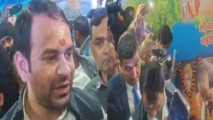 सबके हैं तेज प्रताप, विजय सिन्हा के चूड़ा-दही भोज में हुए शामिल