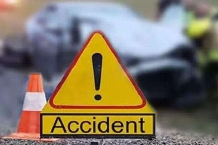 Gumla News: NH-43 पर भीषण सड़क हादसा, चार की मौत दो गंभीर रूप से घायल