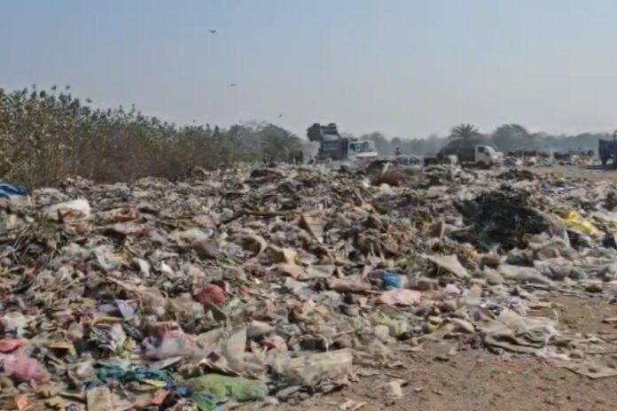 Hazaribagh News: JHC के आदेश को ठेंगा दिखा रहा है HMC, कूद (NH-100) डंपिंग यार्ड में कचरा निस्तारण जारी