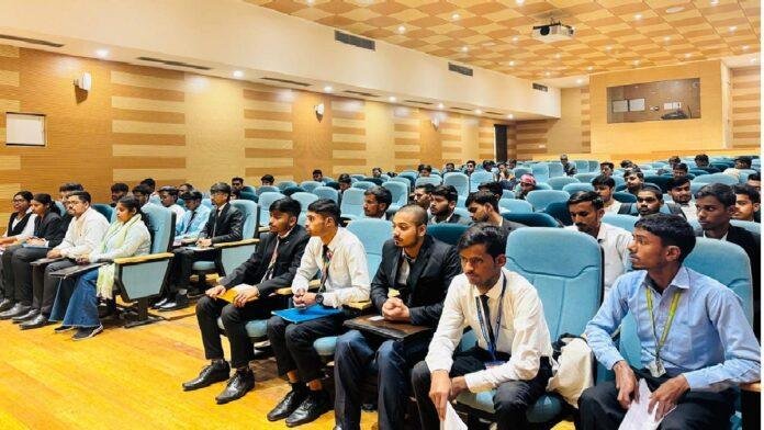 सेंटर ऑफ एक्सीलेंस अंतर्गत आईआईटी पटना के सहयोग से राज्य के सरकारी पोलिटेकनिक संस्थानों के छात्रों के लिए प्लेसमेंट ड्राइव का हुआ आयोजन