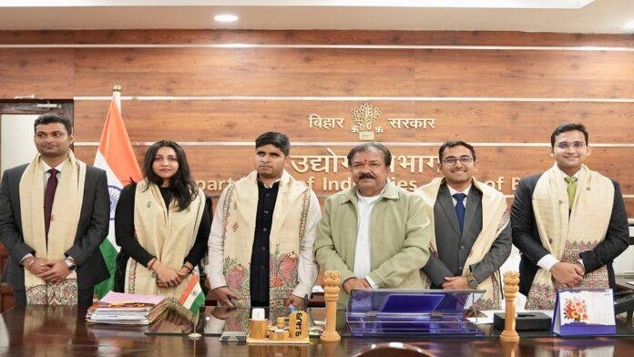 उद्योग एवं निवेश को लेकर विदेश सेवा के वरिष्ठ अधिकारियों से मंत्री डॉ. दिलीप कुमार जायसवाल की बैठक