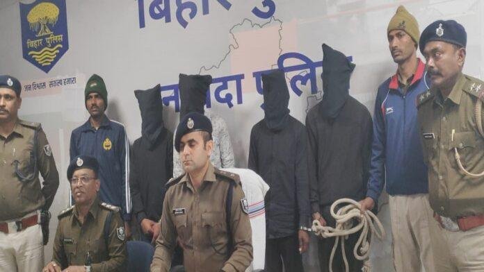 नाटी नदी पुल हत्या मामले में पुलिस को मिली बड़ी सफलता, हथियार के साथ चार अभियुक्त गिरफ्तार