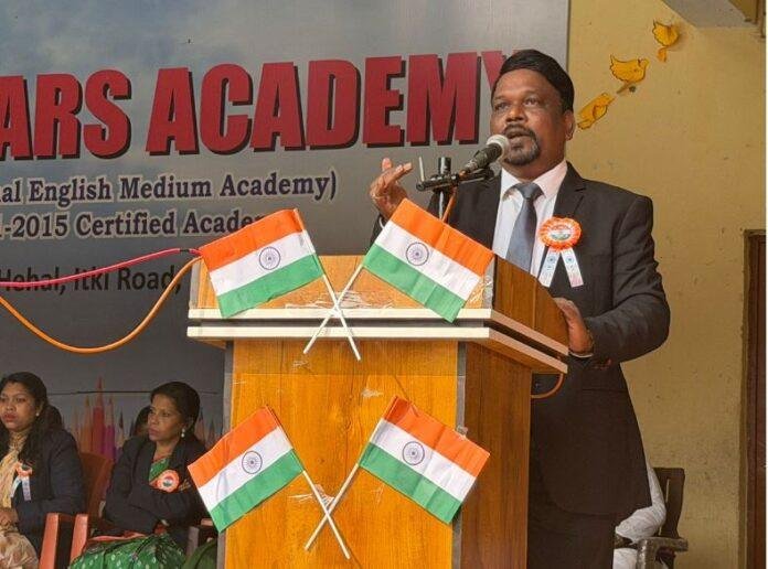Seven Stars Academy में मनाया गया 77वां गणतंत्र दिवस, निदेशक बोले-गणतंत्र दिवस हमें हमारे संविधान,अधिकारों और कर्तव्यों की दिलाता है याद