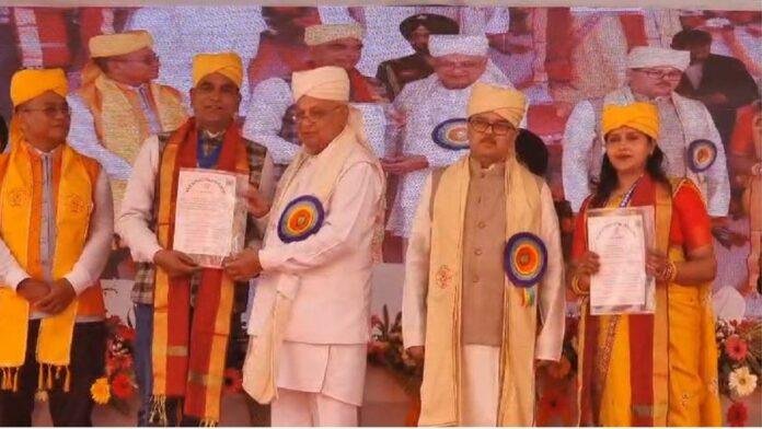 वीर कुंवर सिंह विश्वविद्यालय में दीक्षांत समारोह का भव्य आयोजन, कुलाधिपति आरिफ मोहम्मद खान को गार्ड ऑफ ऑनर