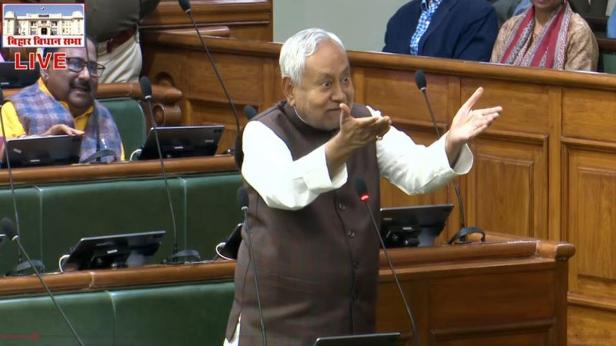 बिहार विधानसभा में जोरदार हंगामा, सदन में CM व RJD MLA के बीच जमकर 'तू-तू, मैं-मैं' | 22Scope News CM Nitish Sadan 4 22Scope News