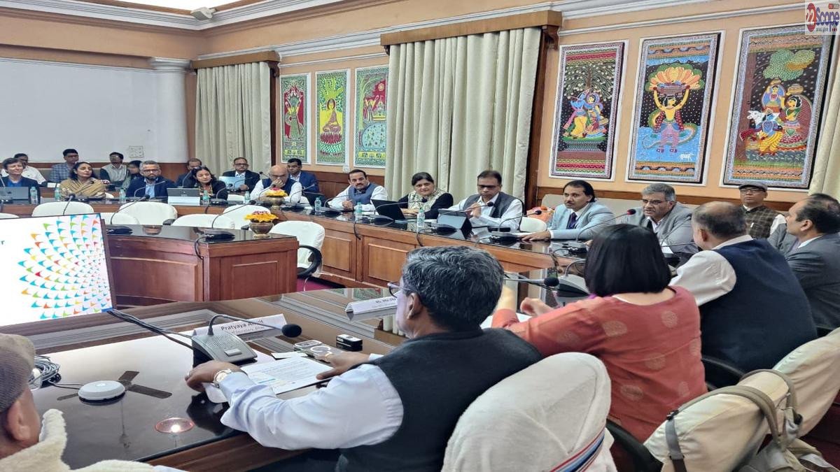 मुख्य सचिव की अध्यक्षता में एशियाई विकास बैंक के साथ उच्च स्तरीय बैठक, एक बिलियन से अधिक के निवेश प्रस्तावों पर हुआ विचार विमर्श | 22Scope News Cabinet Secretariat Department 4 22Scope News