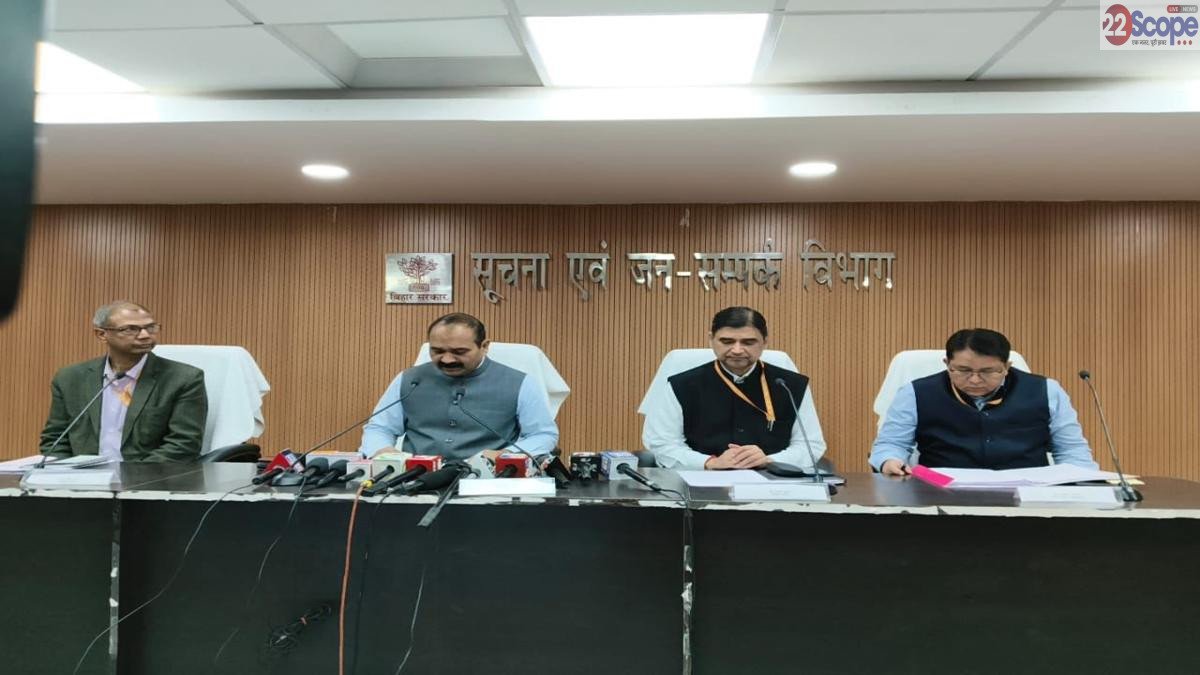 डॉ. बी राजेंदर ने कहा- ISO प्रमाणीकरण से लेकर ई-गवर्नेंस तक सामान्य प्रशासन विभाग की बड़ी उपलब्धियां | 22Scope News Dr B Rajender 1 22Scope News