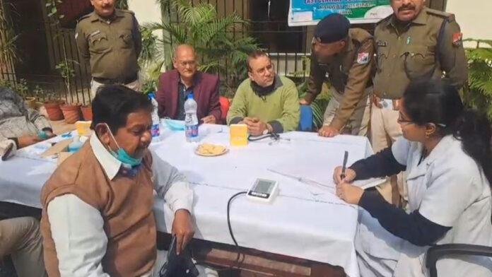 रेलवे RPF पोस्ट परिसर में लगाए गए मेडिकल कैंप से राहत भरी खबर, 55 जवानों में अधिकांश कर्मी फिट