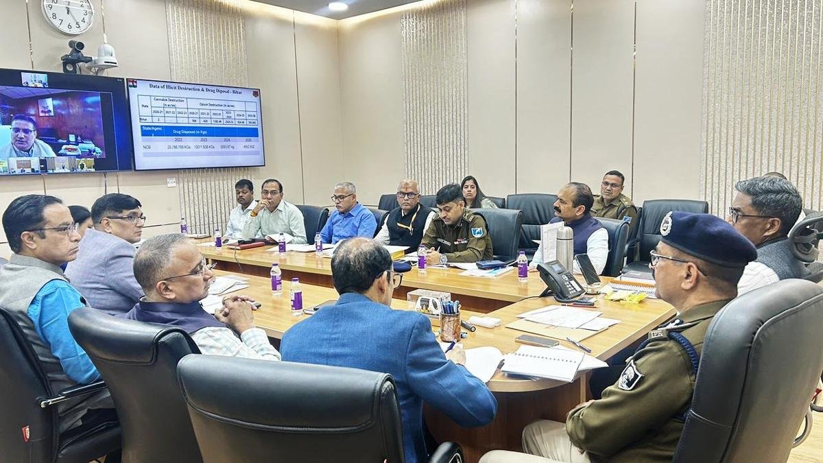 नशीले पदार्थों के विरुद्ध जीरो टॉलरेंस, मुख्य सचिव की अध्यक्षता में 9वीं एपेक्स स्तरीय NCORD बैठक संपन्न | 22Scope News Narcotics 1 22Scope News