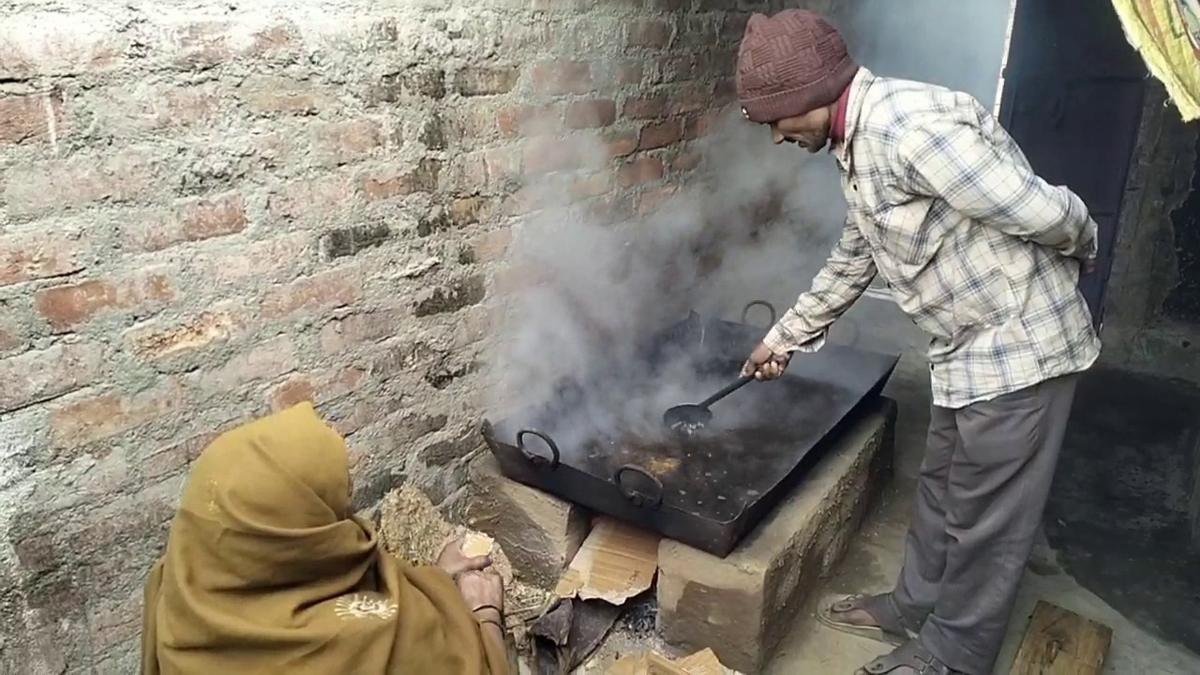 नीरा से बदली किस्मत, तिलकुट व मिठाइयों ने बोधगया में रचा रोजगार का नया मॉडल | 22Scope News Neera 1 22Scope News