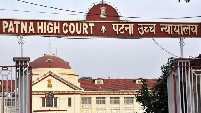 पटना HC के नोटिस से बिहार में मचा सियासी बवाल, एक साथ 42 विधायकों को...