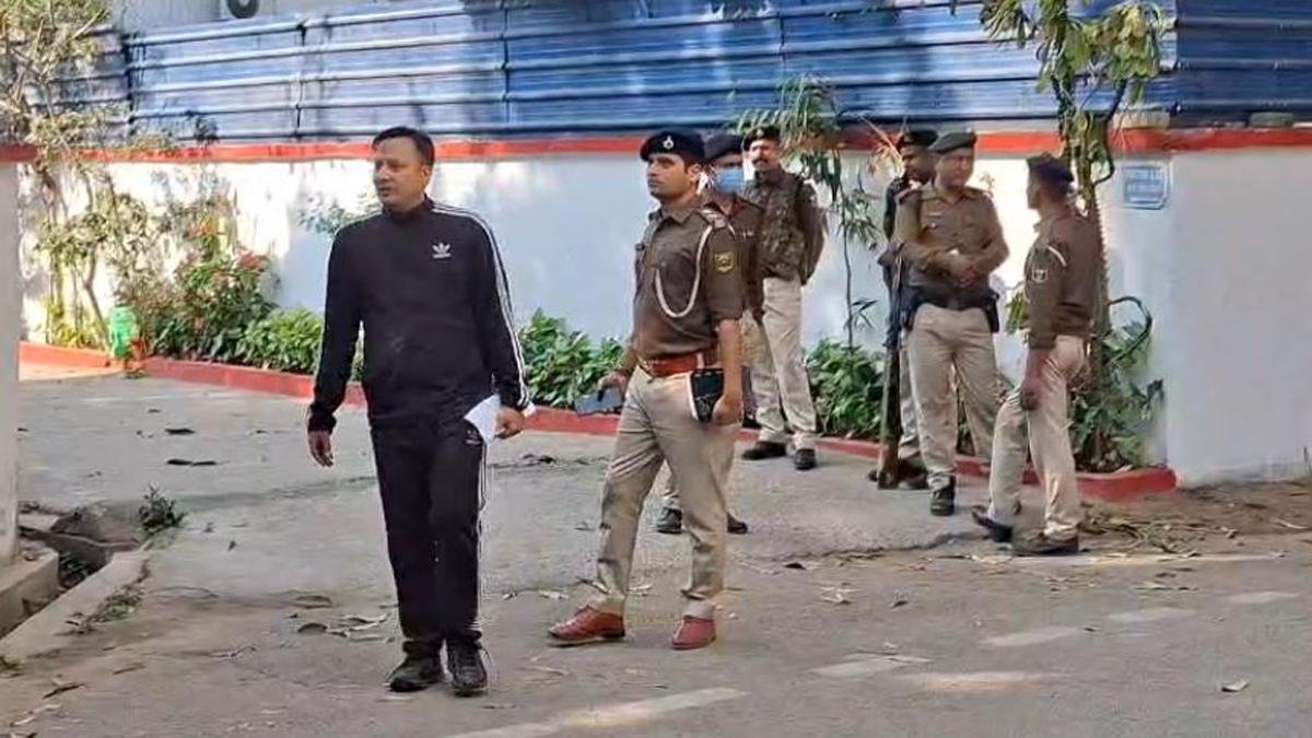 फायर विभाग के IG सुनील कुमार नायक को आंध्र प्रदेश पुलिस ने किया गिरफ्तार | 22Scope News Police Raid 1 1 22Scope News