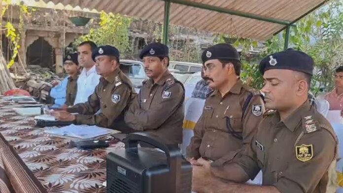 होली के दौरान सोशल मीडिया पर आपत्तिजनक पोस्ट करने वालों पर प्रशासन की है पैनी नजर