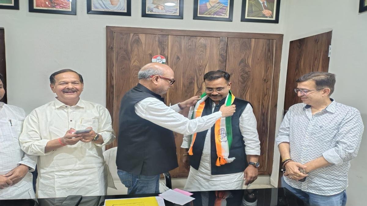 घर वापसी : जनसुराज छोड़ शंकर स्वरूप ने थामा कांग्रेस का हाथ, प्रदेश अध्यक्ष ने दिलायी सदस्यता | 22Scope News Shankar Swaroop Ram 1 22Scope News