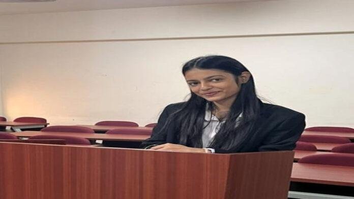 चर्चा में गोपालगंज के एक युवा लेखिका अमृता सागर की पुस्तक 'द वेट ऑफ अनसेंट लेटर्स'