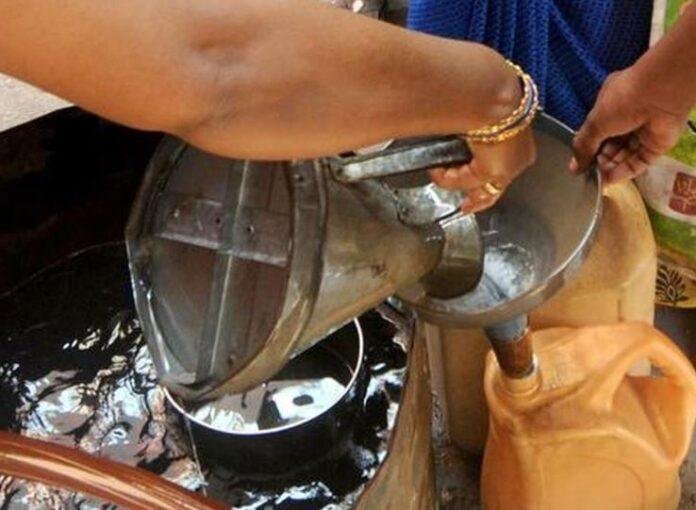PDS Kerosene Policy: झारखंड में LPG-बिजली वाले परिवार हो सकते हैं बाहर, सरकार की नई योजना तैयार