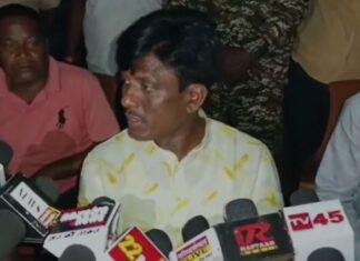 बाघमारा हादसा: Illegal Mining से घर धंसा, तीन लोग मलबे में दबे, सड़क जाम से यातायात ठप