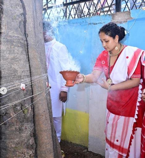 Kalpana Soren ने दी सरहुल की शुभकामनाएं, शेयर की परिवार संग प्यारी तस्वीरें... | 22Scope News 12 22Scope News