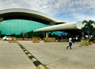 Flight Fare Hike: मिडिल ईस्ट युद्ध का असर, एयर टिकट 3000 रुपए तक महंगे Flight Fare Hike: मिडिल ईस्ट युद्ध का असर, एयर टिकट 3000 रुपए तक महंगे