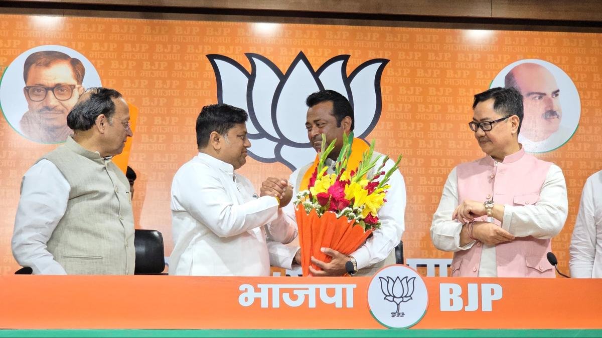 पूर्व टेनिस खिलाड़ी लिएंडर पेस ने थामा BJP का हाथ, मुख्यालय पहुंच कर ली सदस्यता, लड़ सकते हैं चुनाव | 22Scope News BJP 2 22Scope News