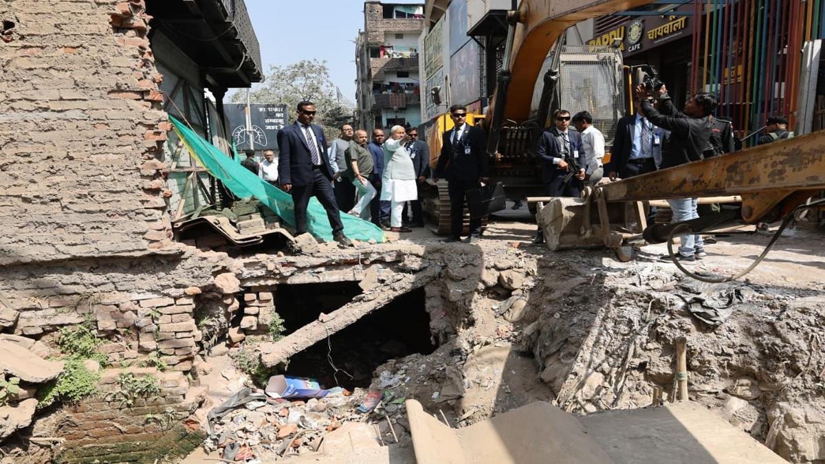 मुख्यमंत्री ने सैदपुर व बाकरगंज भूमिगत नाला निर्माण के साथ-साथ सड़क निर्माण कार्य का किया निरीक्षण | 22Scope News CM Bakarganj Drain 2 22Scope News