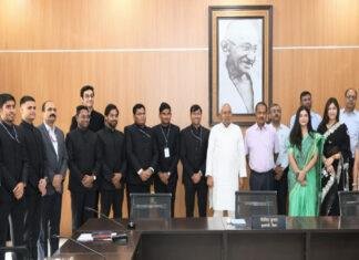 मुख्यमंत्री से 2024 बैच के बिहार कैडर के प्रशिक्षु IAS अधिकारियों ने की मुलाकात मुख्यमंत्री से 2024 बैच के बिहार कैडर के प्रशिक्षु IAS अधिकारियों ने की मुलाकात