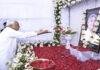 पूर्व विधायक स्व. सतीश कुमार के श्राद्धकर्म में शामिल हुए मुख्यमंत्री