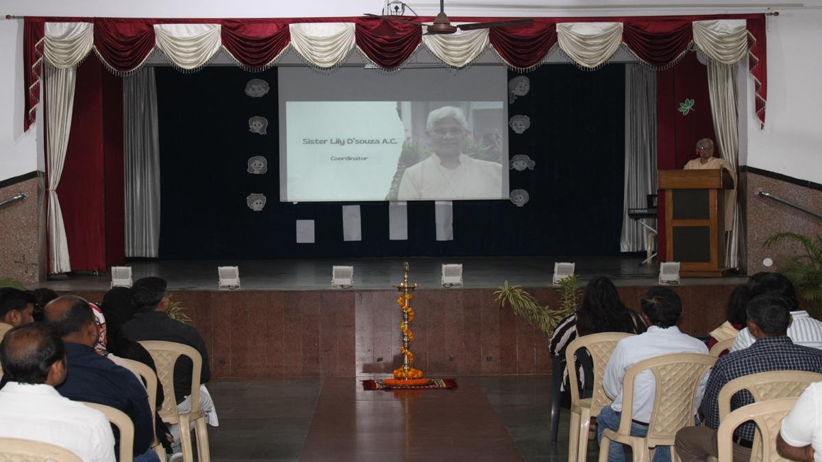 बेहतर परवरिश और शिक्षा पर जोर : कार्मेल हाई स्कूल में KG-I ओरिएंटेशन | 22Scope News Carmel High School 3 22Scope News