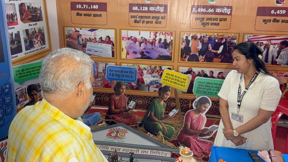 मंत्री श्रवण कुमार ने पटना के गांधी मैदान में लगे जीविका स्टॉल का किया उद्घाटन | 22Scope News Jeevika Stall 3 22Scope News