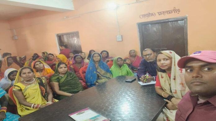 महिला मुखिया ने जगाई शिक्षा की अलख, आत्मनिर्भर बन रहीं गांव की बेटियां