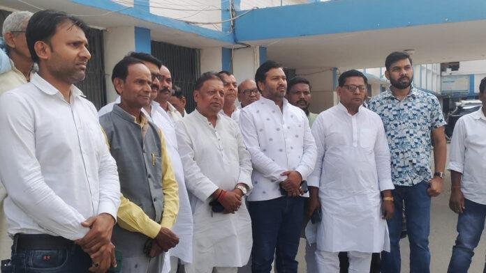 स्वर्ण व्यापारी से 10 से 12 लाख की लूट, पीड़ित परिवार ने आकर दिया SP को आवेदन