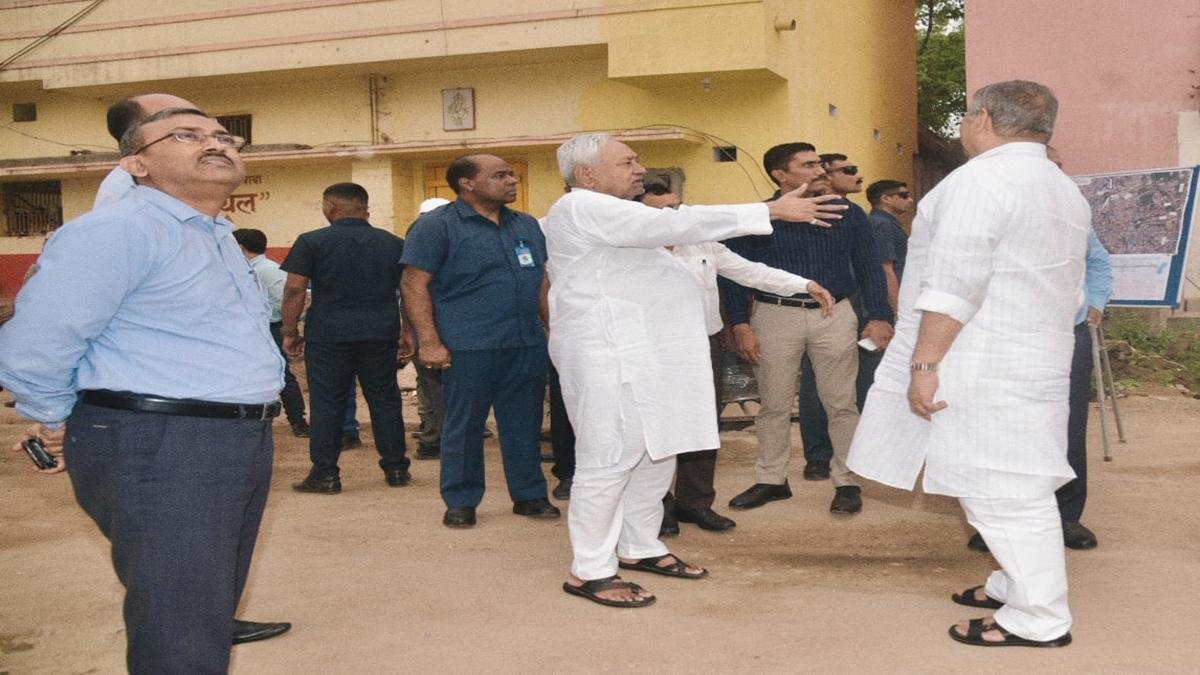 मुख्यमंत्री ने JP गंगा पथ अंतर्गत विभिन्न विकास कार्यों का किया निरीक्षण | 22Scope News Nitish Kumar 2 22Scope News