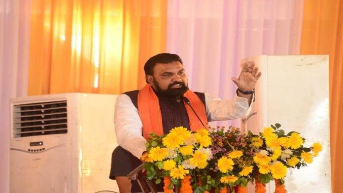 25 साल से अधिक राजनीतिक अनुभव, 9 विभाग में मंत्री, 2 बार विधायक व विधान परिषद