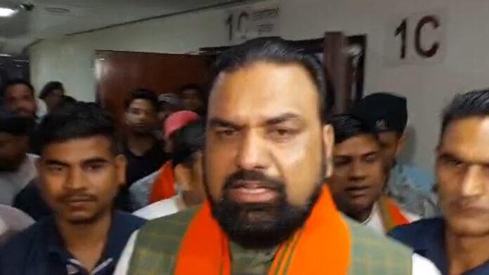 देश में बढ़ती गैस की किल्लत पर सम्राट ने कहा- कोई भी कालाबाजारी करेगा तो होगी कार्रवाई