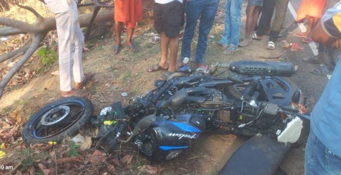 Banka Road Accident: कार-बाइक की भीषण टक्कर में 3 की मौत, कई घायल भागलपुर रेफर