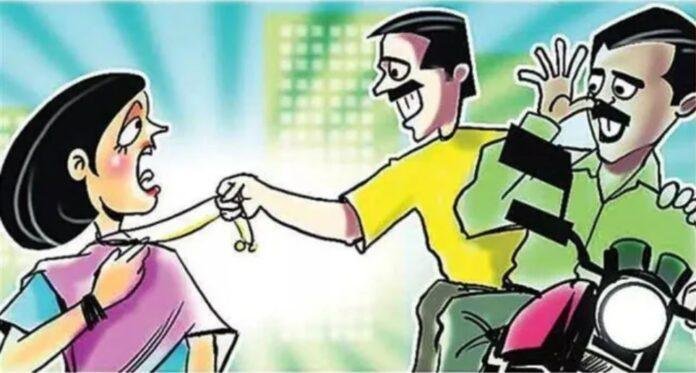 Snatching Case: बहू बाजार में महिला से चेन छिनतई, दो आरोपी गिरफ्तार, 3 बाइक बरामद