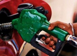 Jharkhand Fuel Crisis: कई जिलों में Petrol-Diesel पर Limit, 1000-3000 रुपये तक ही मिल रहा तेल